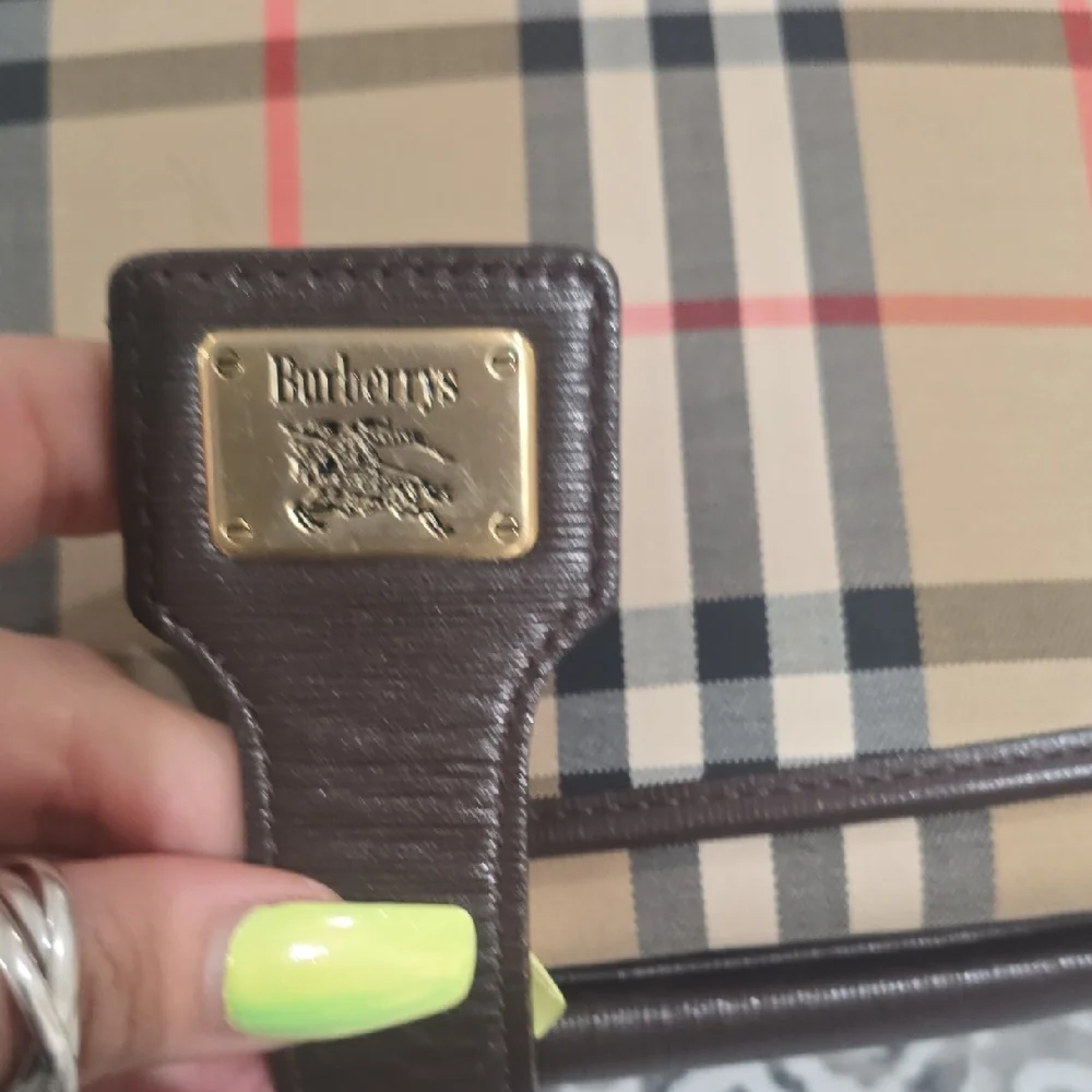 Burberry Beautifel Amazing Condition Checkered Crossbody Bag Authentic Spotless - Picture 13 of 13